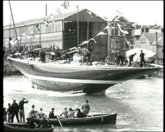 Launch of Endeavour shown in original footage in House of the America’s Cup © Mediawave